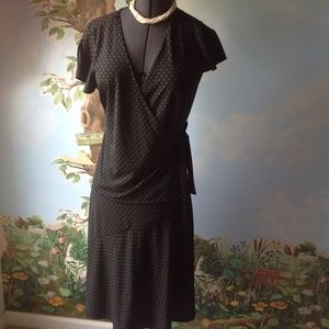 Liz Claliborne women 2 Piece Suit Size Medium
